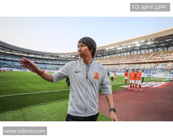 足球明星上场前是否会化妆揭秘他们的赛前准备与形象管理